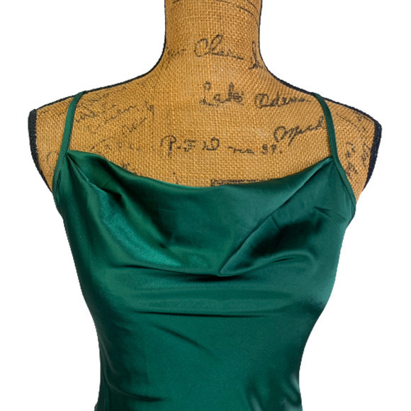 BLOGGERLOVE Green Satin Cocktail‎ Midi Dress - NWT - Picture 3 of 14